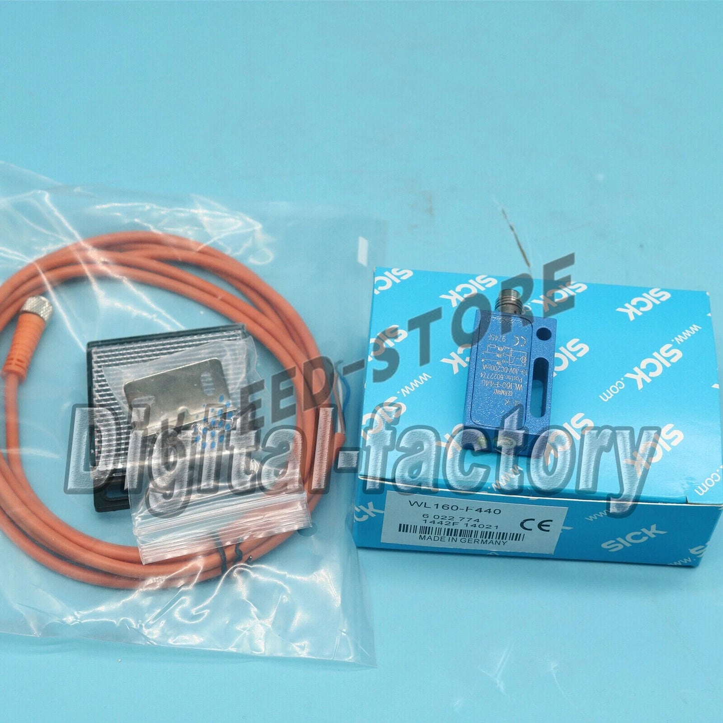 1PCS Sick Photoelectric Sensor WL160-F440