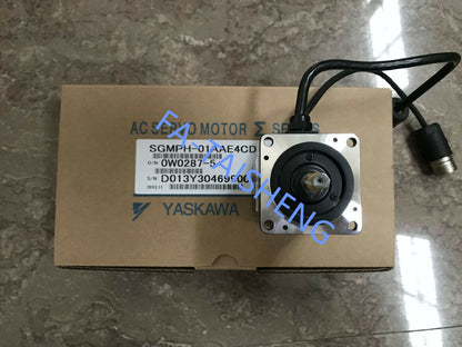 1PC YASKAWA SERVO MOTOR SGMPH-01AAE4CD - YASKAWA