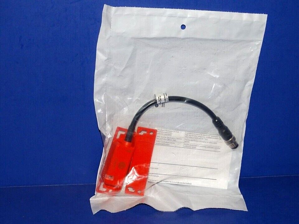 Allen Bradley 440N-Z21SS2H SensaGuard B Non-Contact Switch | SURPLUS SEALED | High-Quality Non-Contact Safety Switch with IP67 Weather Resistance - ALLEN BRADLEY