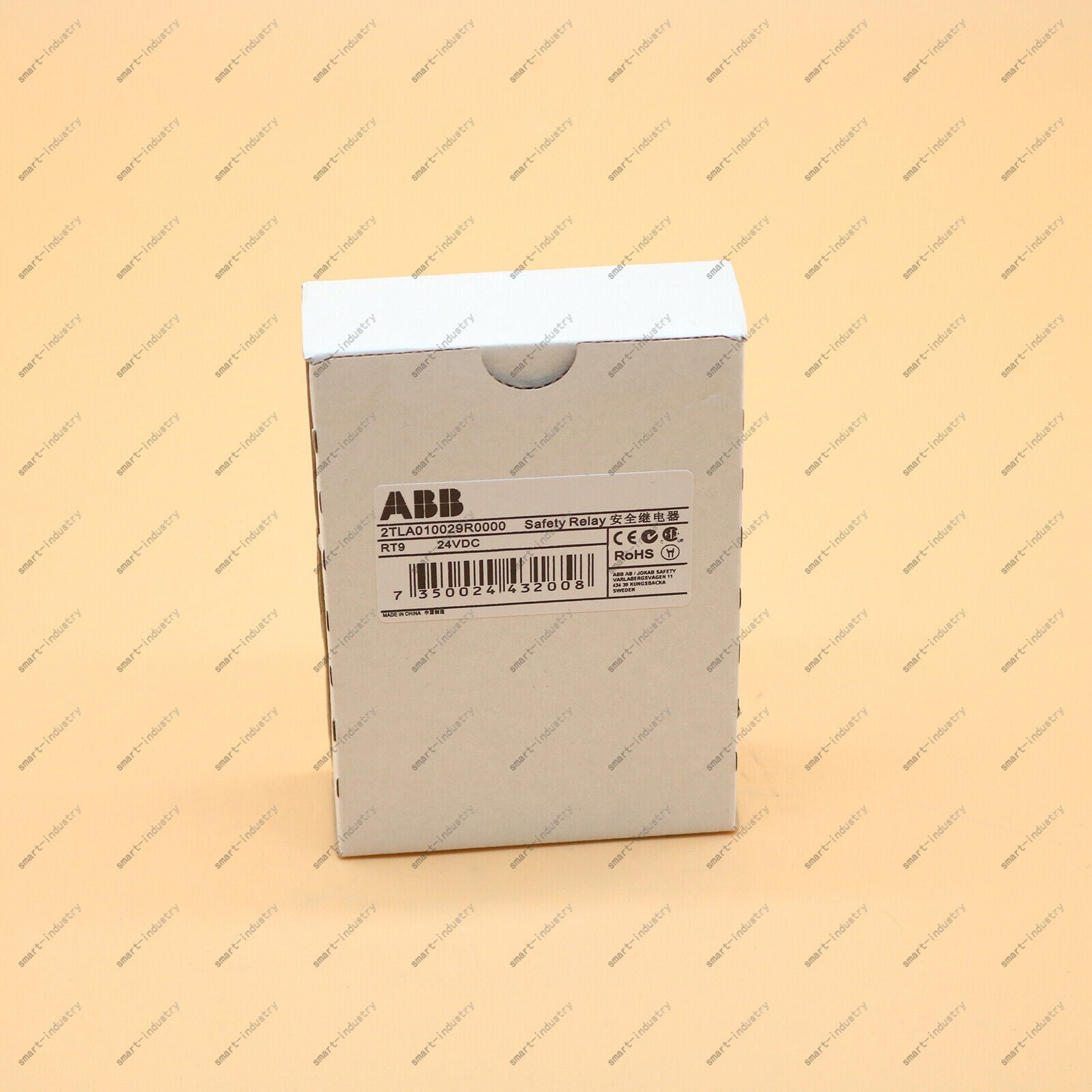 new 1 piece  abb for Safety Relay 2TLA010029R0000 RT9 ship