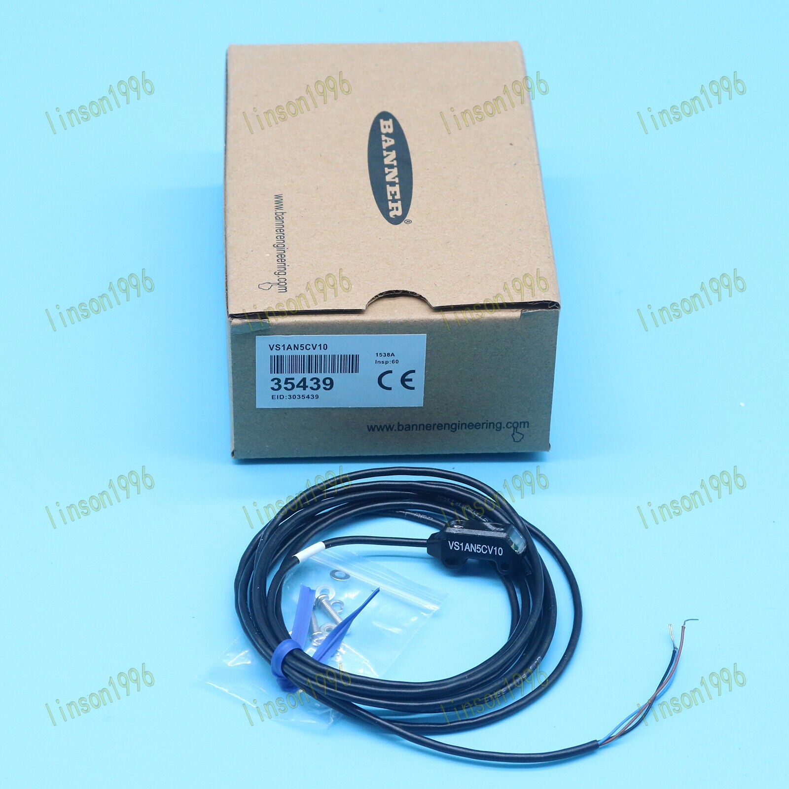 new  BANNER Photoelectric Sensor VS1AN5CV10 In Box Ship BANNER