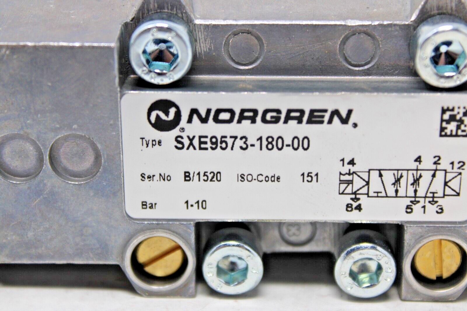 new Norgren SXE9573-180-00 Solenoid Valve