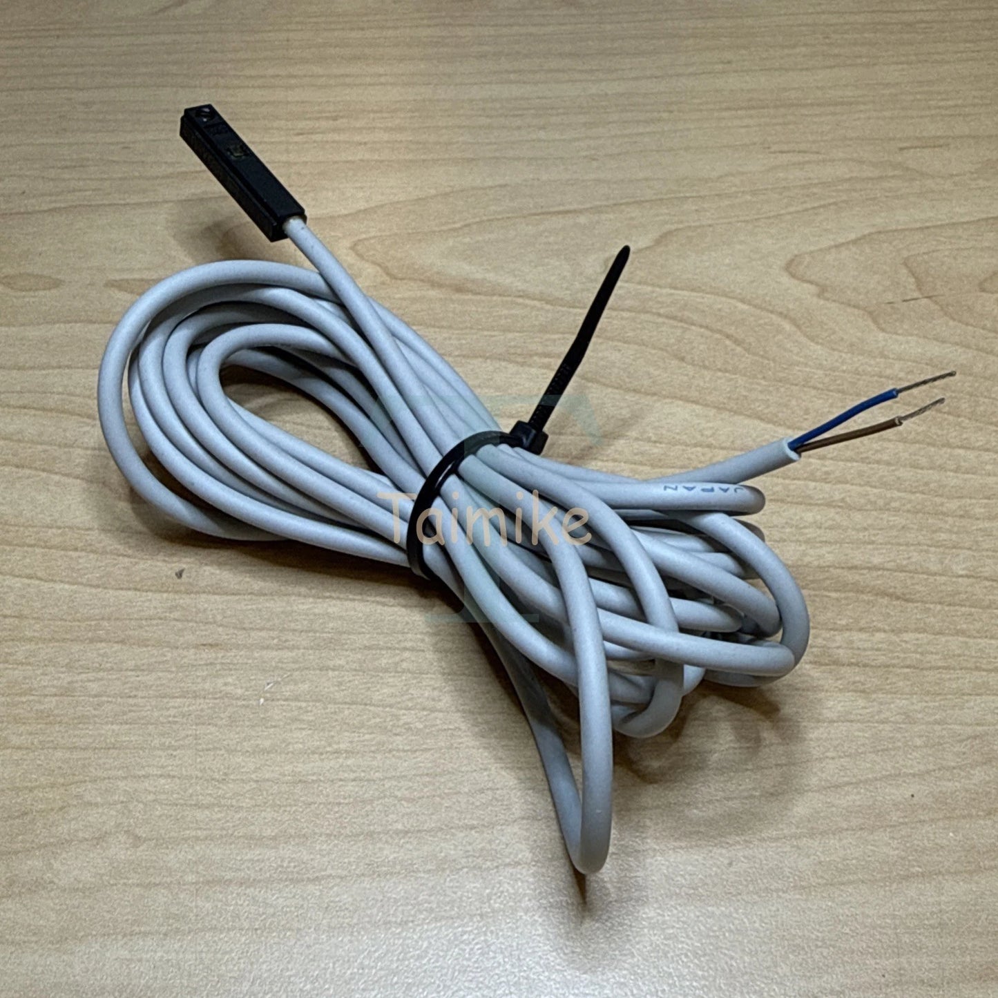 ! SMC D-Y59B Solid State Auto Reed Limit Switch