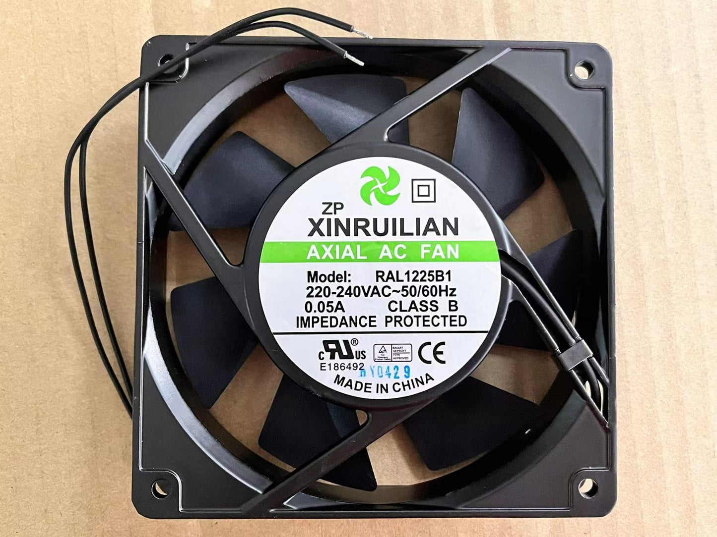 new 1PC XINRUILIAN RAL1225B1 12CM 12025 220-240V 0.05A chassis cooling fan