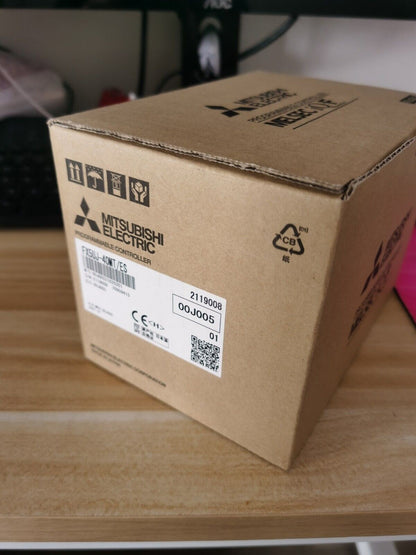 1PCS Mitsubishi FX5UJ-40MT/ES FX5UJ40MTES In Box