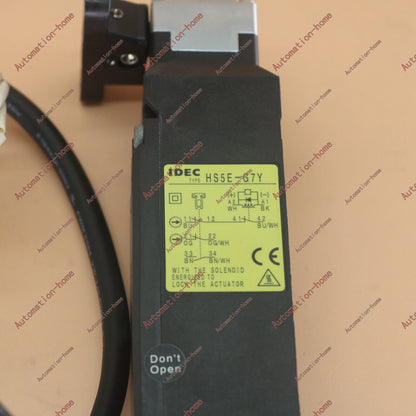 Used IDEC Safety Door Lock Switch HS5E-G7Y Fast Ship - IDEC