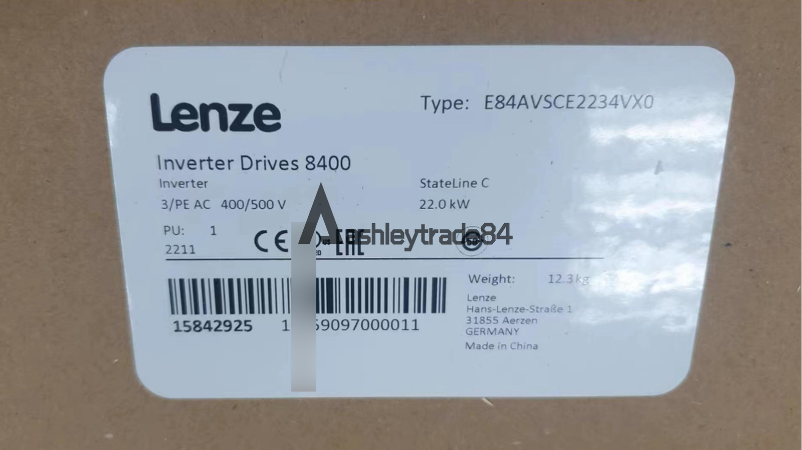 new 1PCS  LENZE E84AVSCE2234VX0 Frequency converter