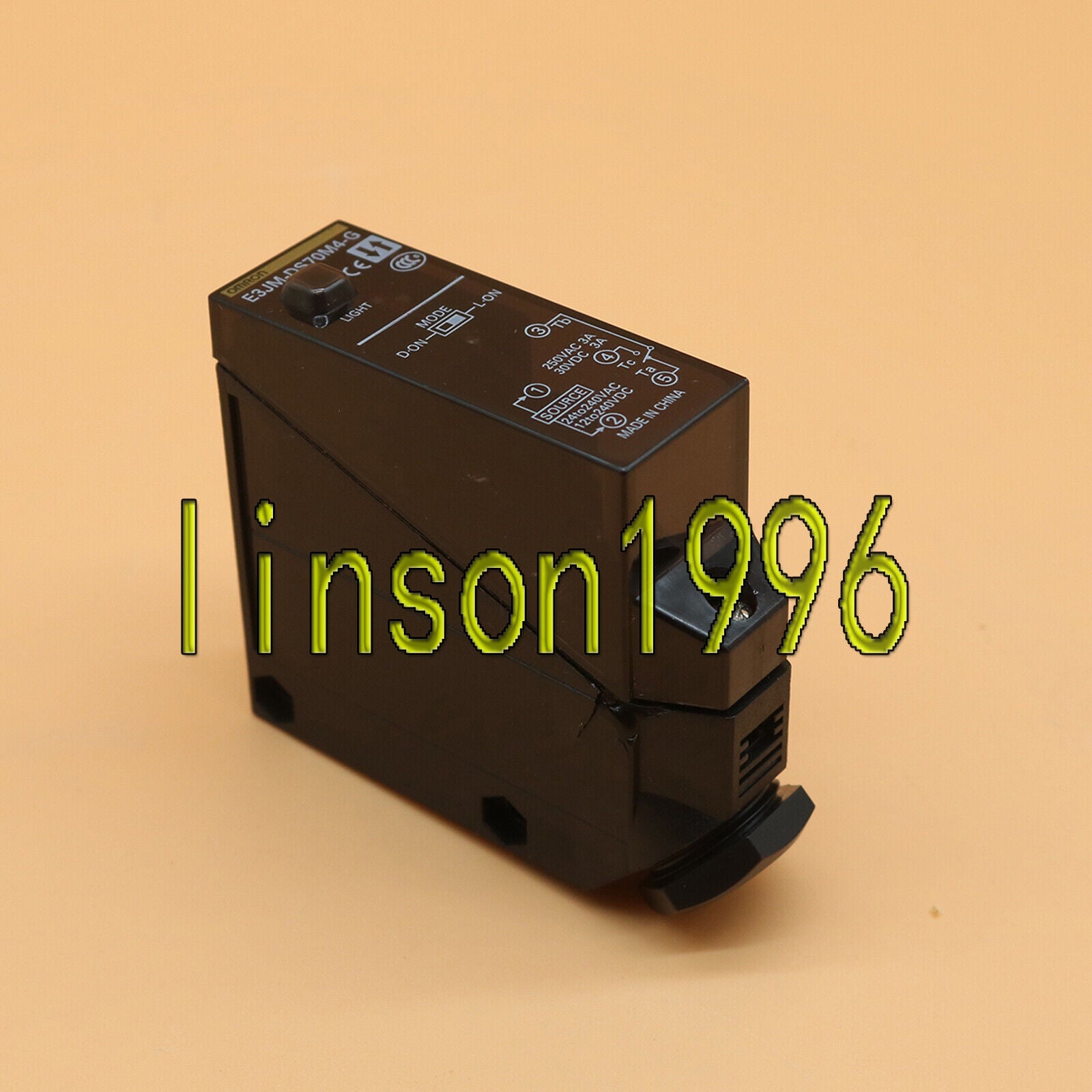 OMRON PLC Photoelectric Switch E3JM-DS70M4-G - OMRON