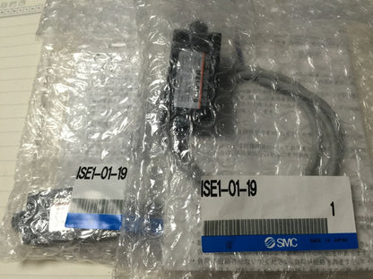 ONE SMC ISE1-01-19 Pressure Switch - SMC