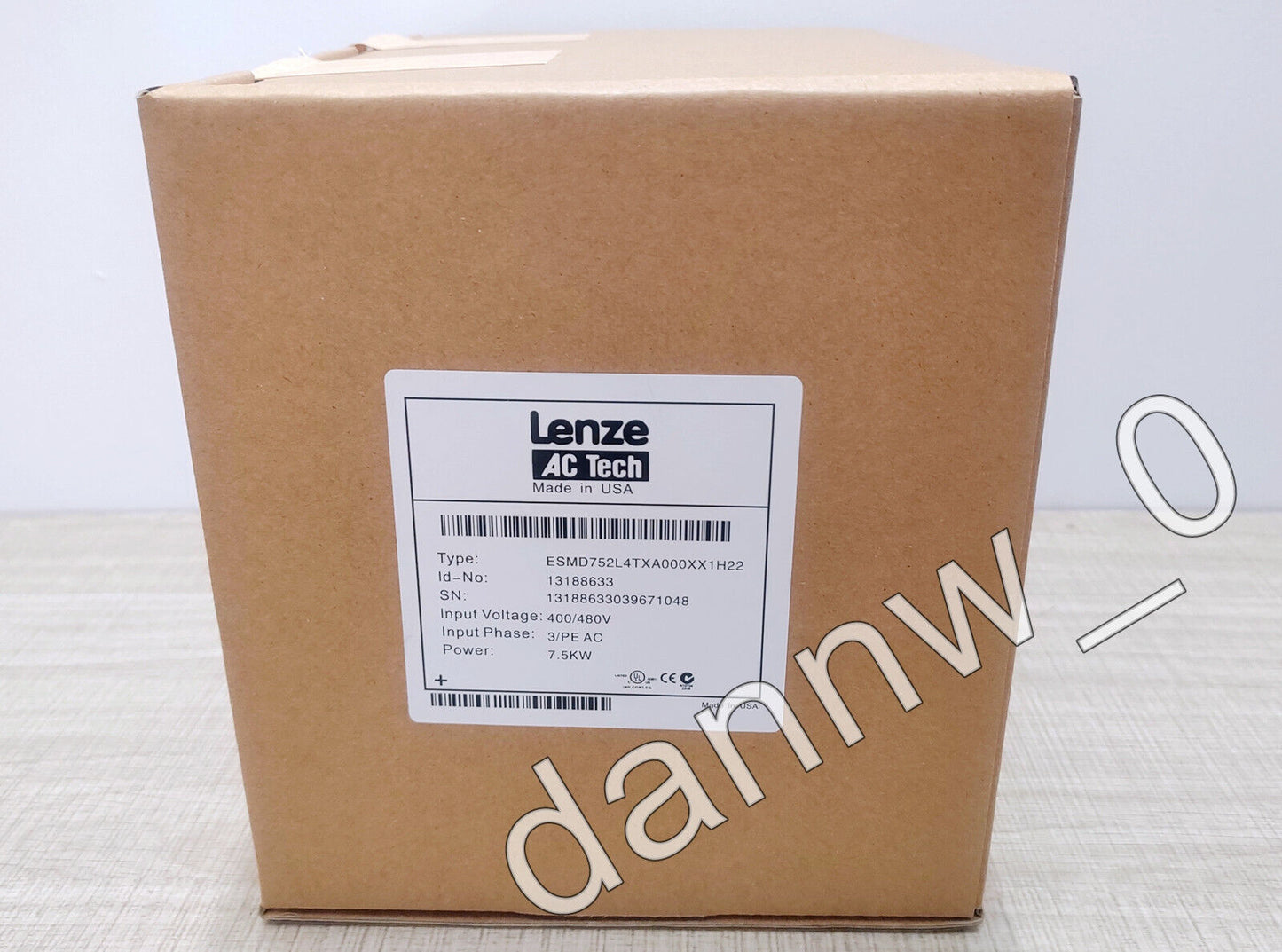 LENZE Frequency Inverter ESMD752L4TXA - LENZE