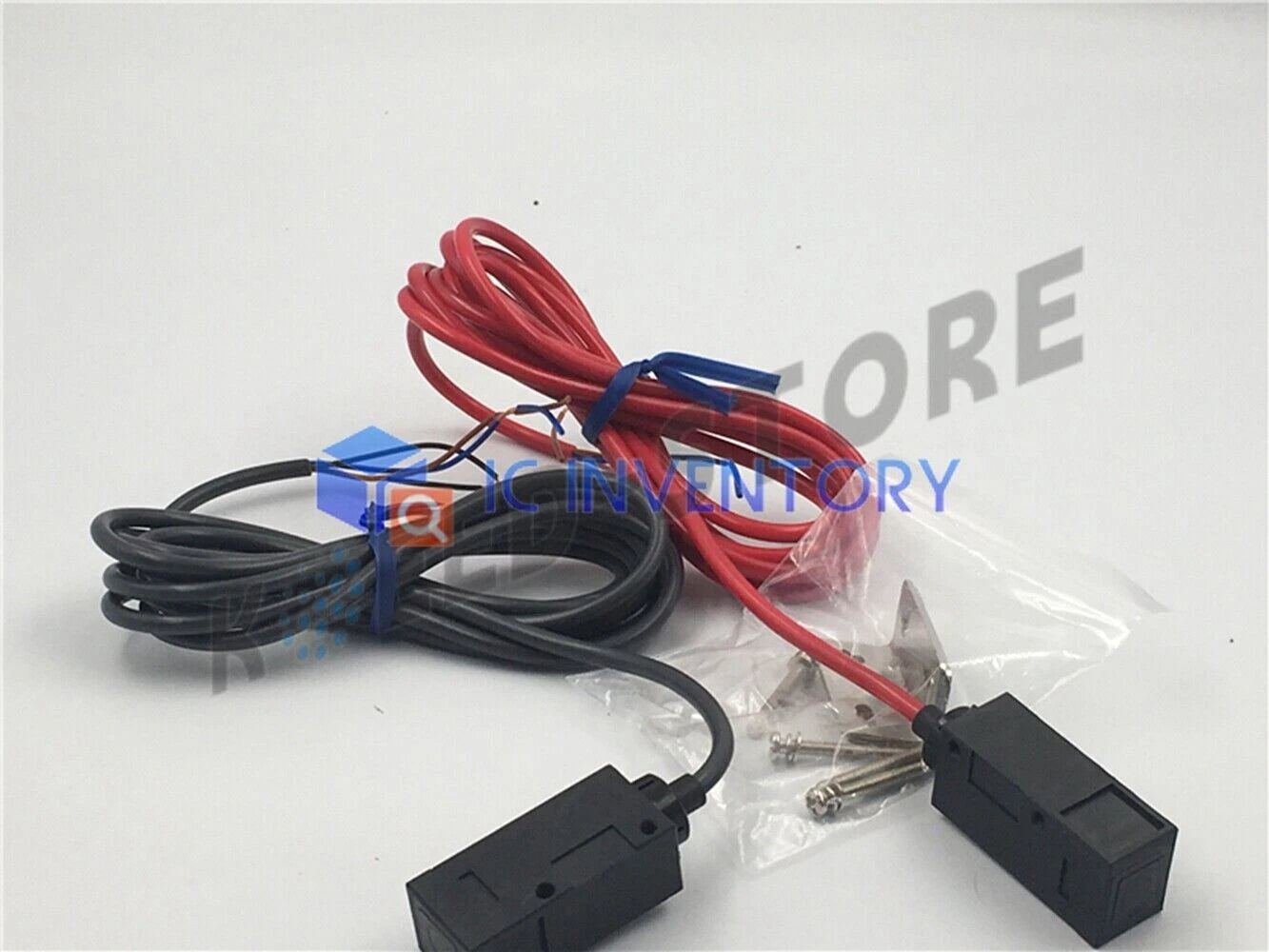 1PCS OMRON E3S-2E4 (E3S-2DE4+E3S-2LE4)