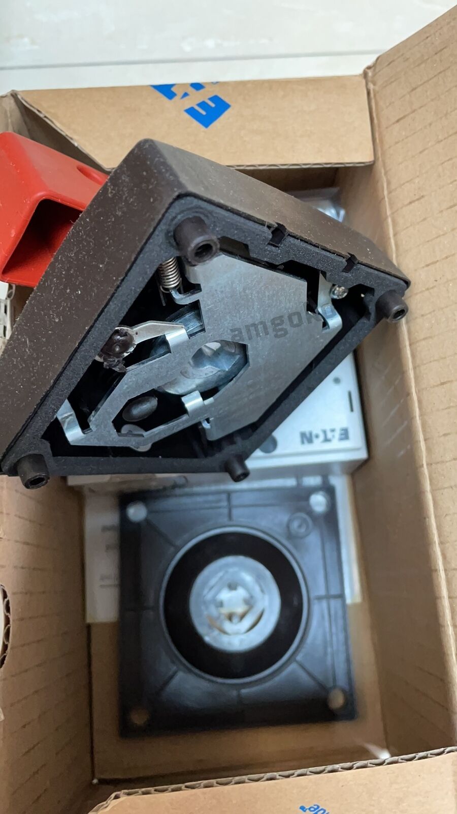 new 1PC EATON MOELLER NZM2-XTVDVR-0 - EATON