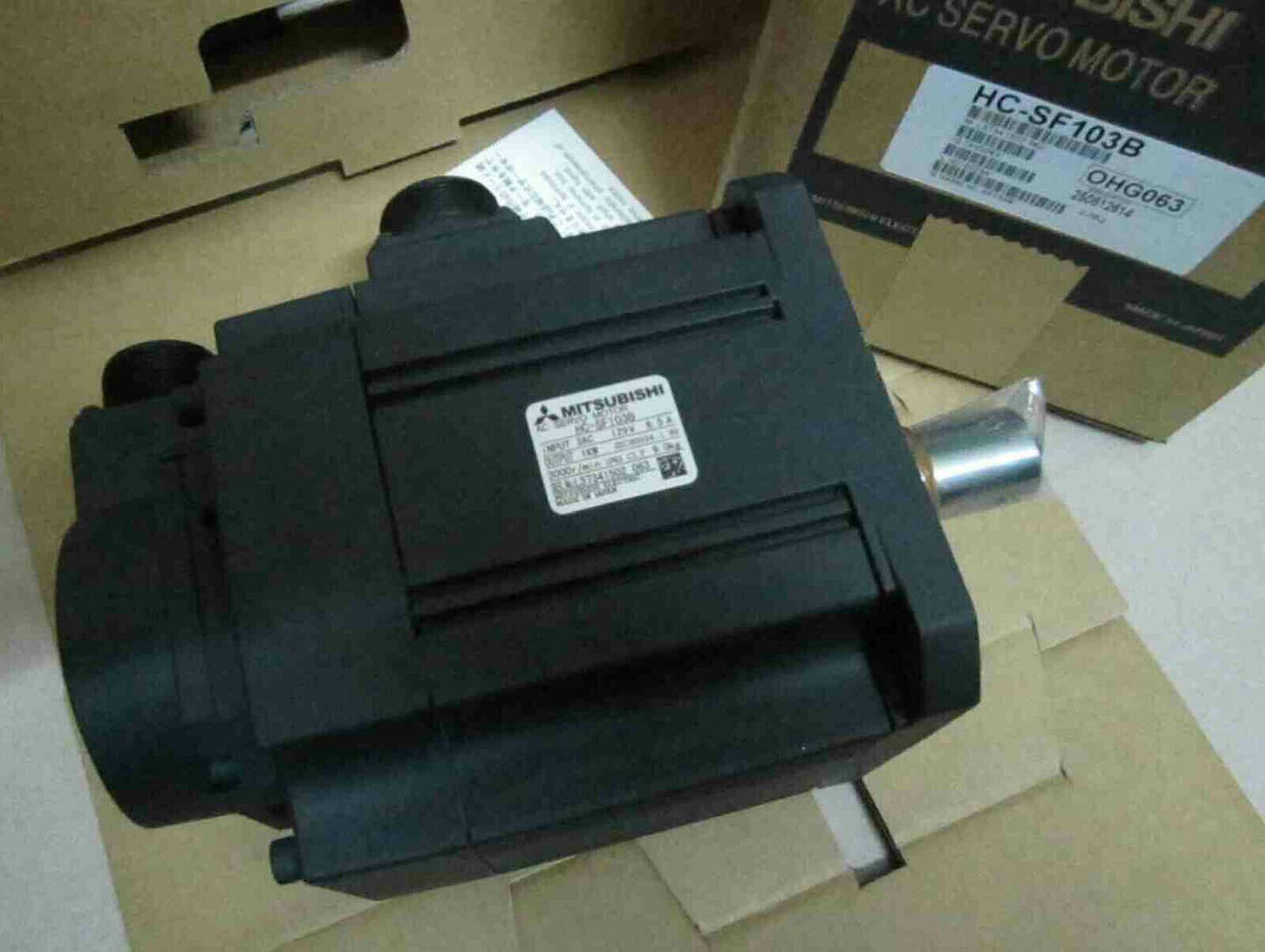Mitsubishi AC Servo Motor HC-SF103B Fast Delivery - MITSUBISHI