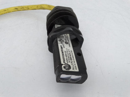 Allen Bradley 42SRU-6004 QD Series C Sensor | Contact-Free Motion Detection | Adjustable Sensitivity | 15 Feet Range | Compatible with Various Devices | High-Performance Motion Sensor - ALLEN BRADLEY