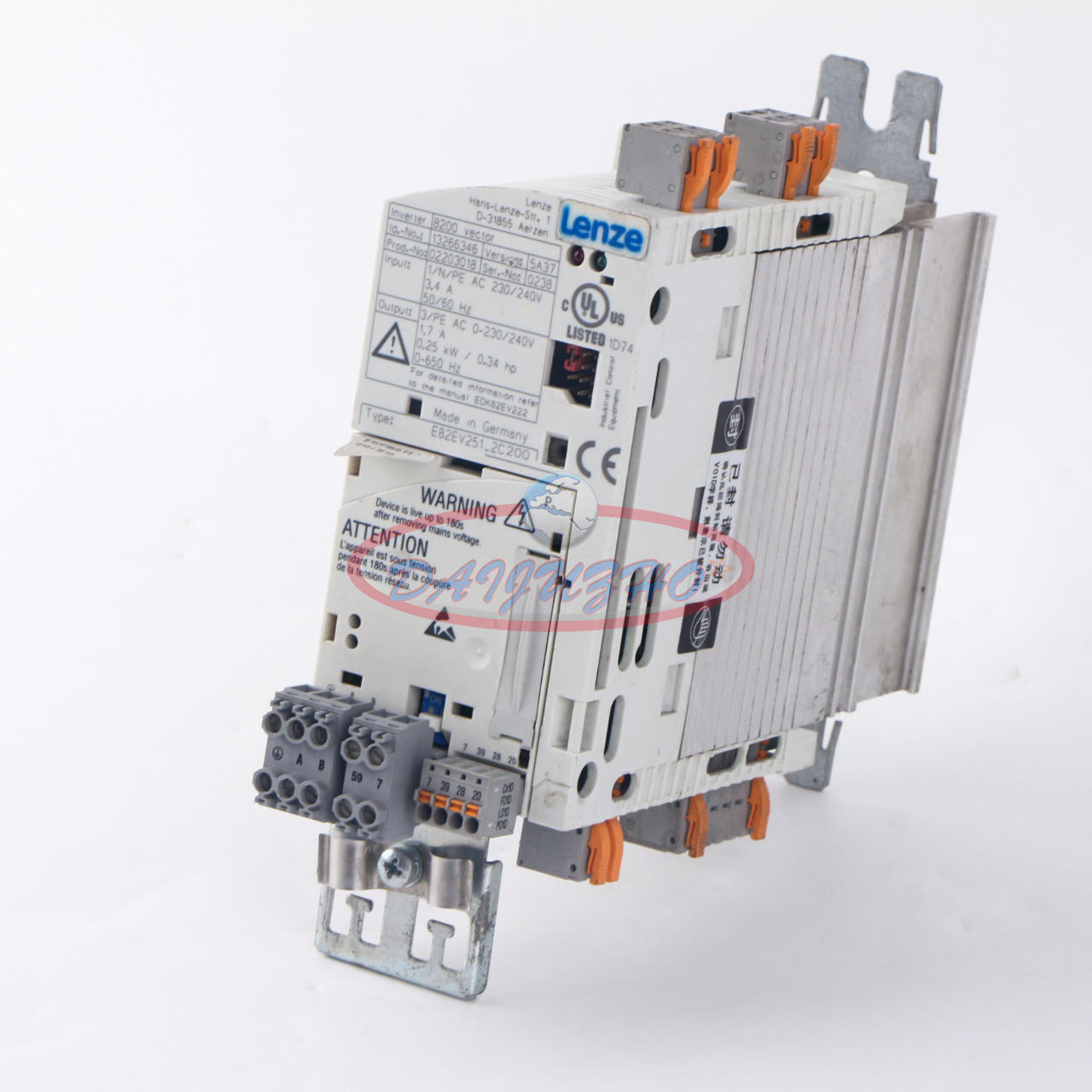 Used ONE Lenze E82EV251-2C200 0.25KW Communication Module - LENZE