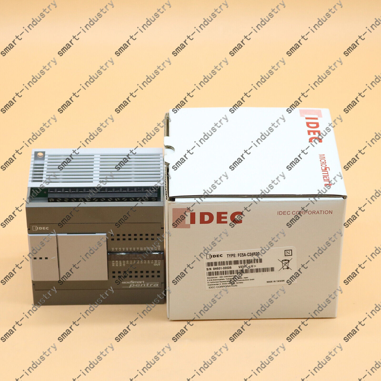 new IDEC FC5A-C24R2C  PLC Module In Box One year