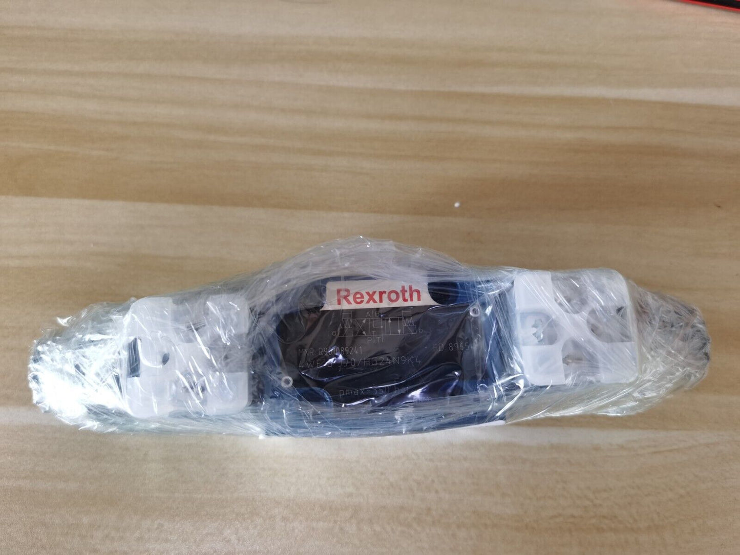 new 1PC Rexroth 4WE6J70/HG24N9K4 R901089241 Solenoid Valve - REXROTH