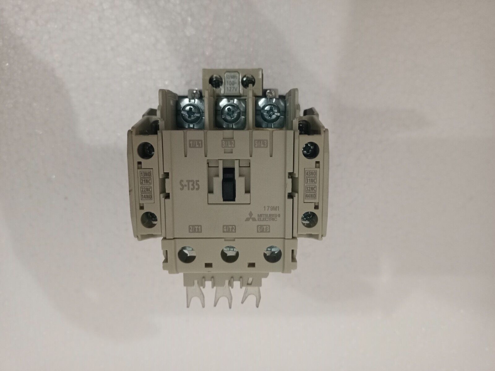 new MITSUBISHI T35 MAGNETIC CONTACTOR S-T35