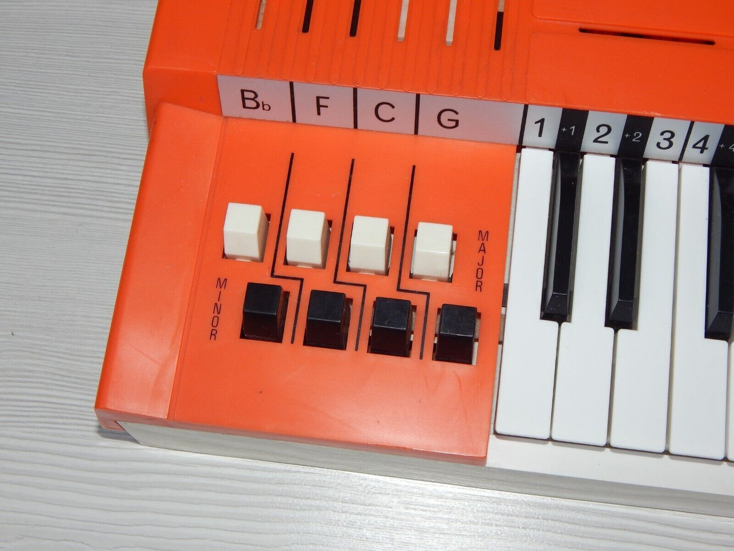 used Electric Chord Organ BONTEMPI B104 Keys Vintage - BONTEMPI