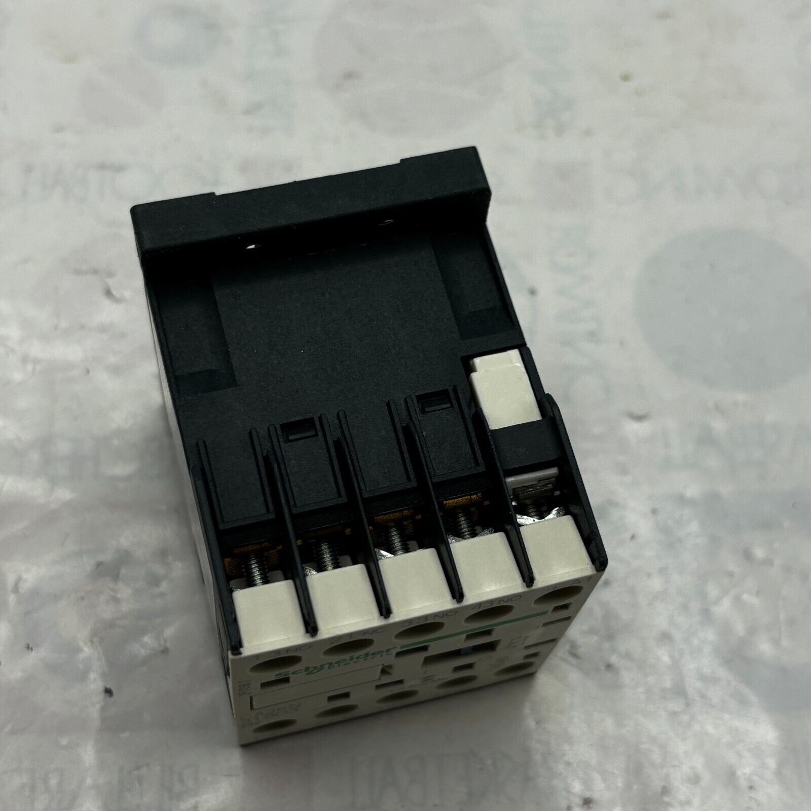 new Schneider CA3KN31BD3 Control Relay 24VDC Coil - SCHNEIDER
