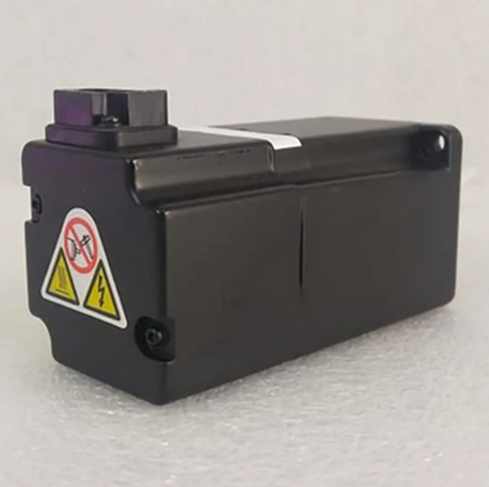 New Yaskawa SGMJV-01A3A6S AC Servo Motor: High Performance Motor with 4P Stepping & 160° Step Angle - YASKAWA
