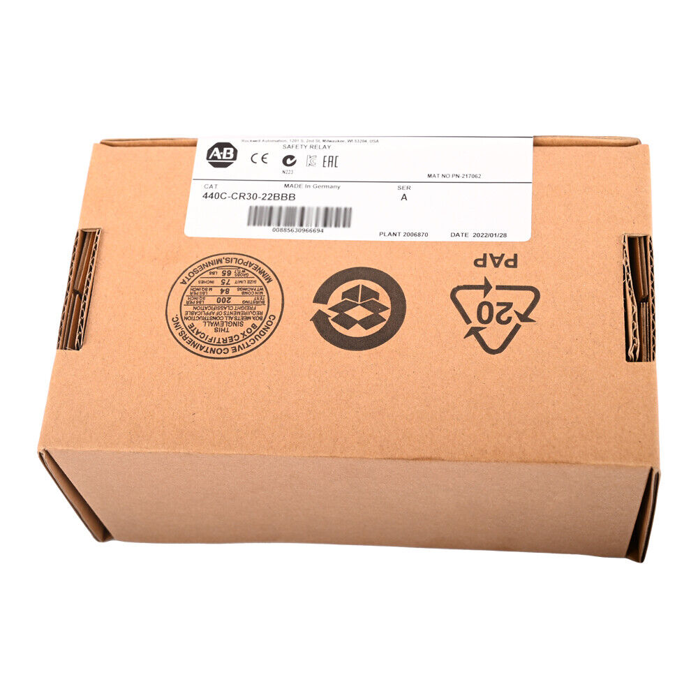 440C-CR30-22BBB Safety Relay with 4 Safety Out 12 Safety In Programable Safety Relay AB NIB - BRAND NAME