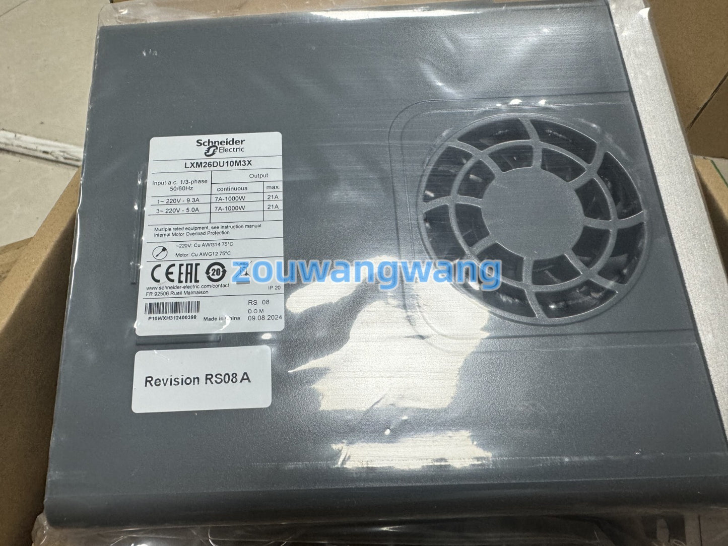 new LXM26DU10M3X servo drive, LXM26DU10M3X