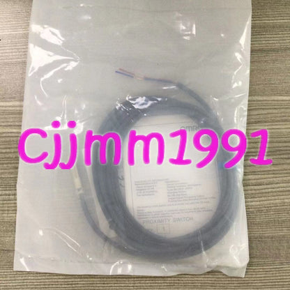 new 1PC OMRON E2E-X4MD2-Z - OMRON
