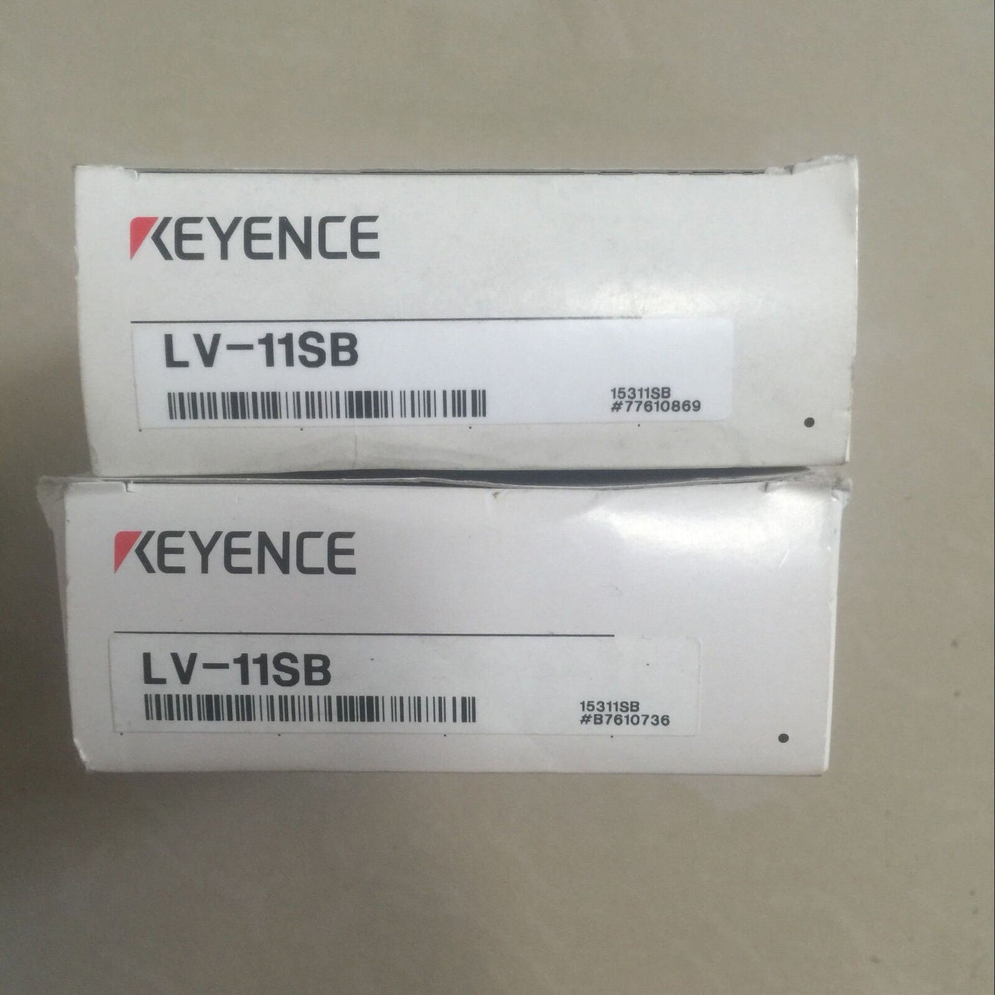 KEYENCE Laser Type Digital Amplifier LV-11SB - KEYENCE