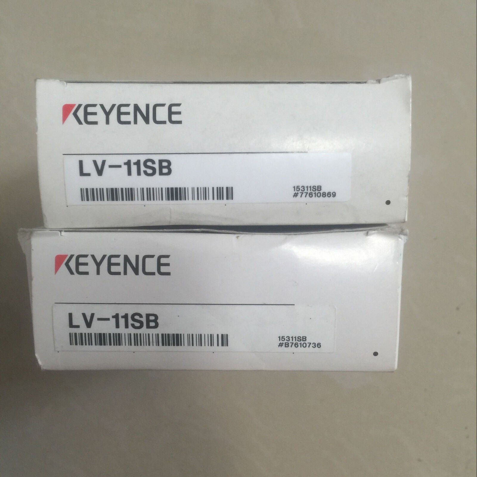 KEYENCE Laser Type Digital Amplifier LV-11SB - KEYENCE