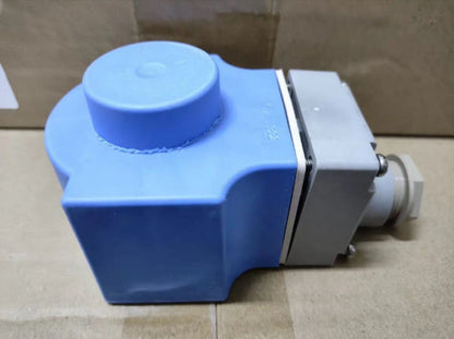 Danfoss 018F6857 Solenoid Coil 24VDC Free Ship