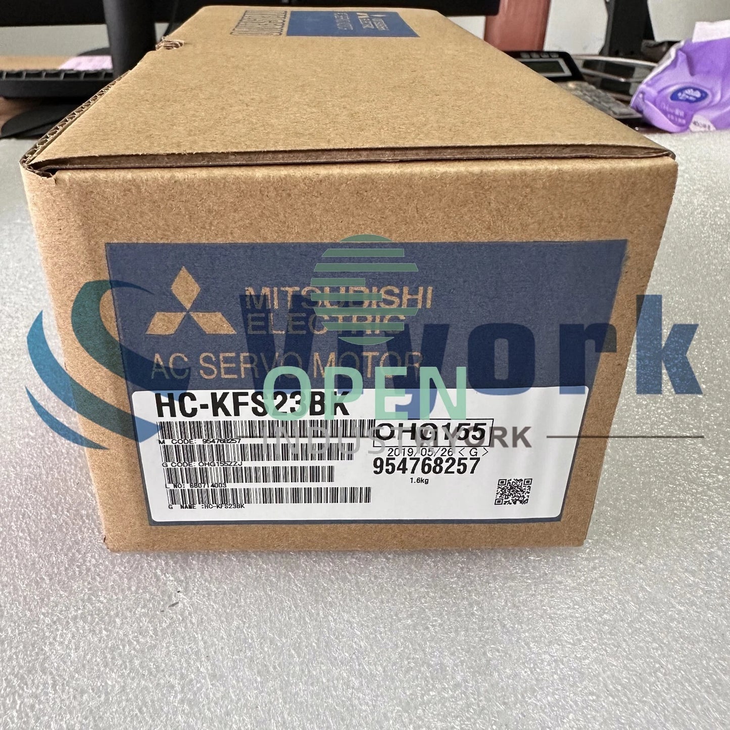 1PCS Mitsubishi HC-KFS23BK AC SERVO MOTOR 1.1 AMP 118 V 3000 R/MIN