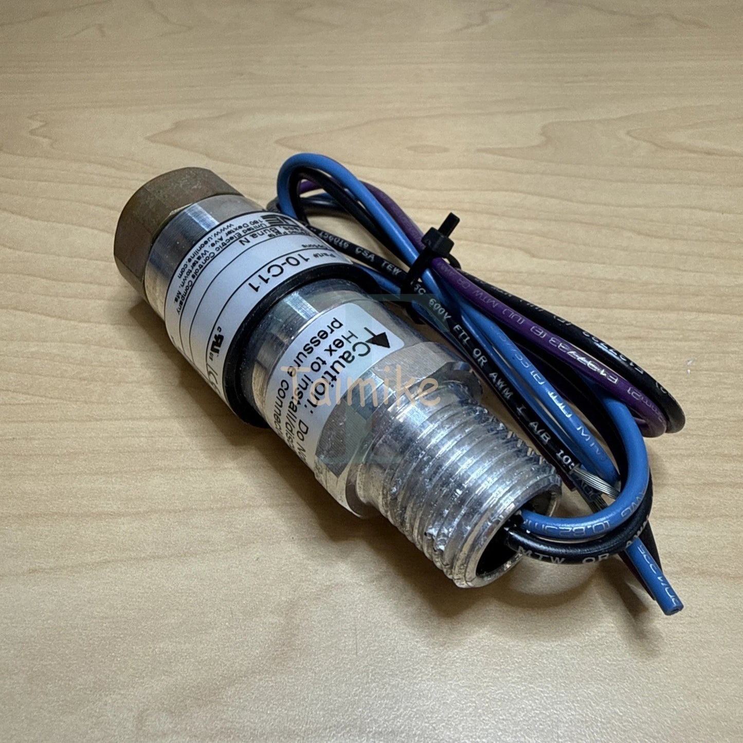 ! UE United Electric 10-C11 Pressure Switch 10-150 PSI 0.7-10.3 BAR