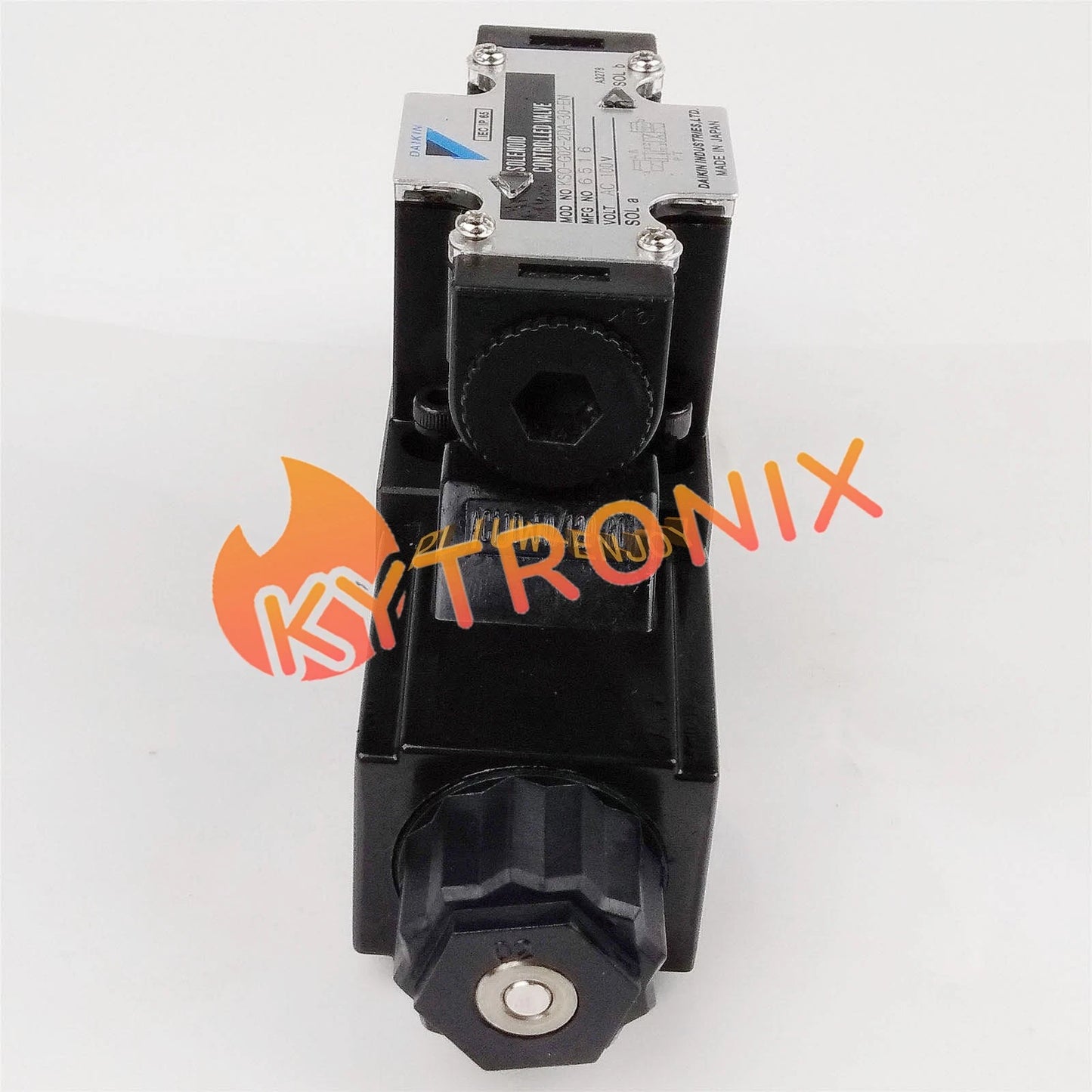1PCS DAIKIN KSO-G02-2DA-30EN Solenoid Valve KSOG022DA30EN