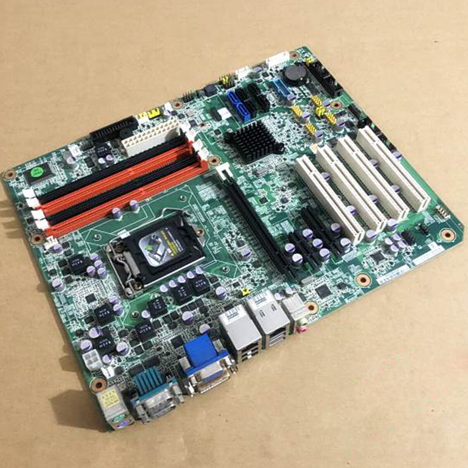 used 1PC  Advantech Motherboard AIMB-782QG2-00A1E fast Ship