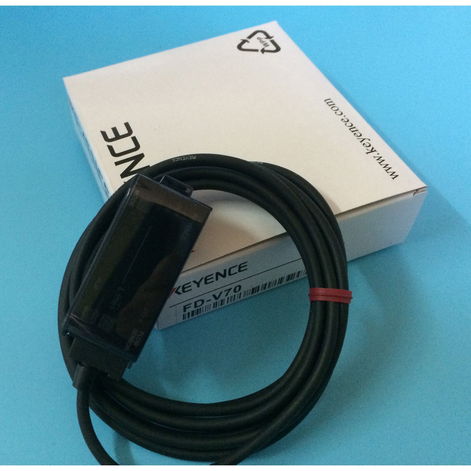 KEYENCE FD-V70 Ultrasonic Liquid Flow Sensor - KEYENCE