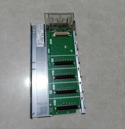 Used Mitsubishi Q Series PLC Q33B - MITSUBISHI