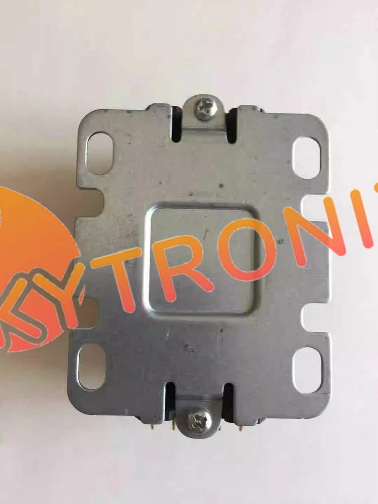 1Pcs XMC0-402-IBBC low-voltage AC contactor 208-240VAC