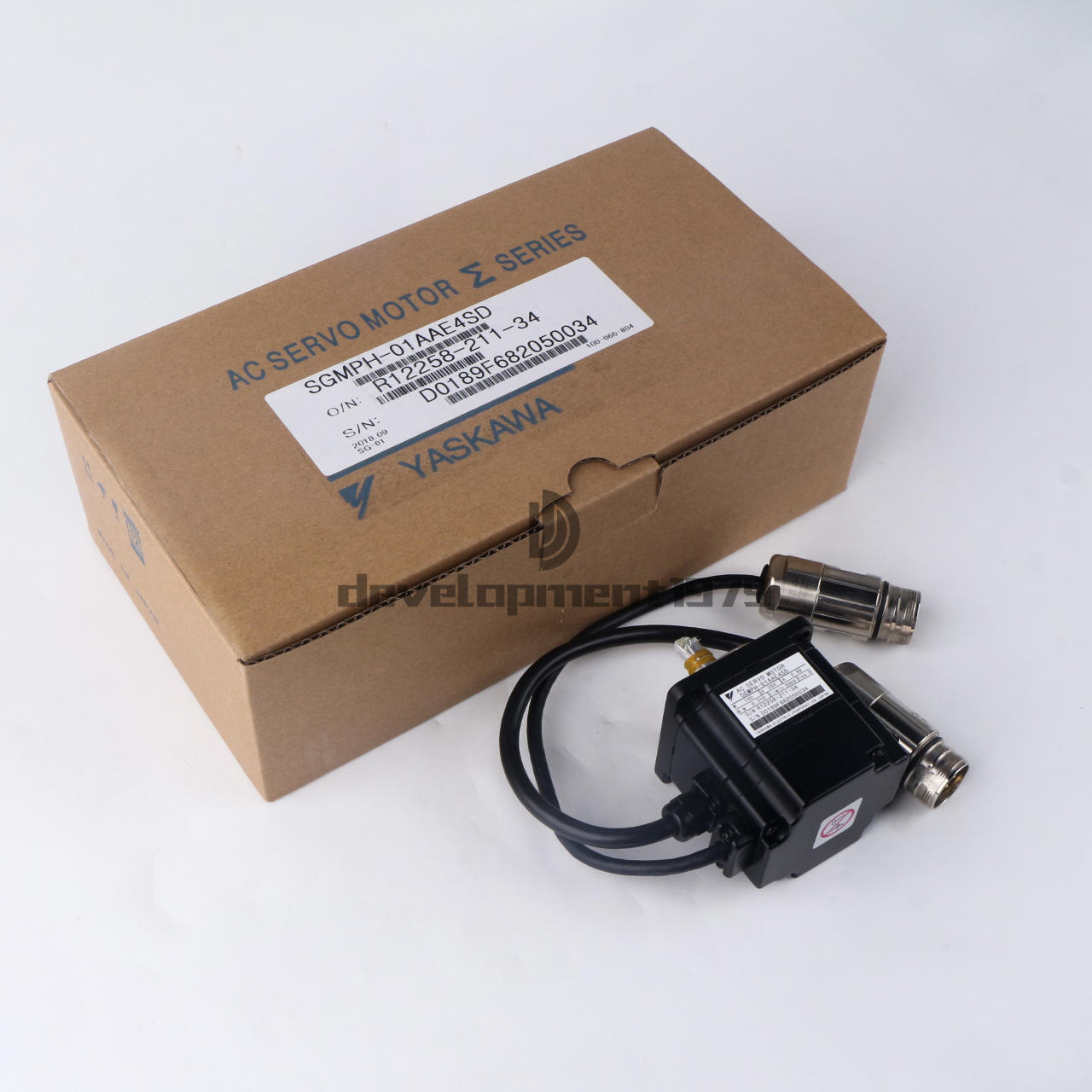 Yaskawa Servo Motor SGMPH-01AAE4SD - YASKAWA