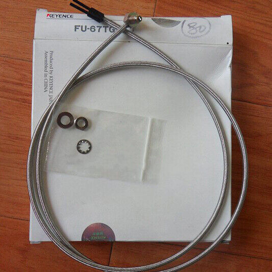 One KEYENCE FU-67TG FU67TG Fiber Optic Sensors  Free Shipping