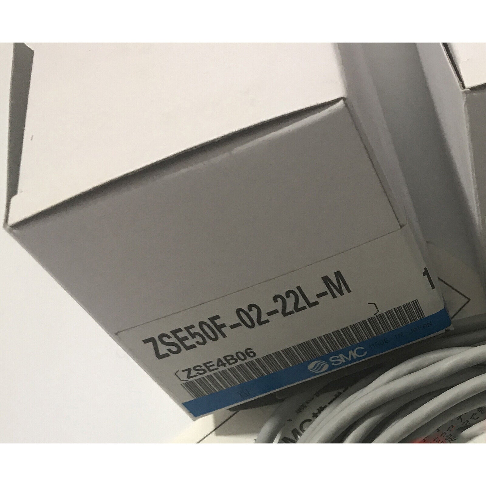 SMC ZSE50F-02-22L-M Pressure Sensor - SMC