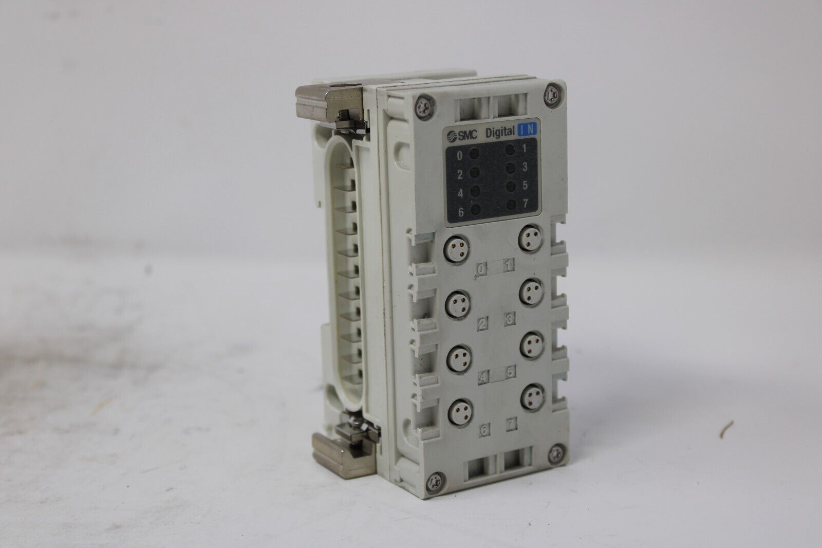 used SMC EX600-DXPC Digital Output - SMC