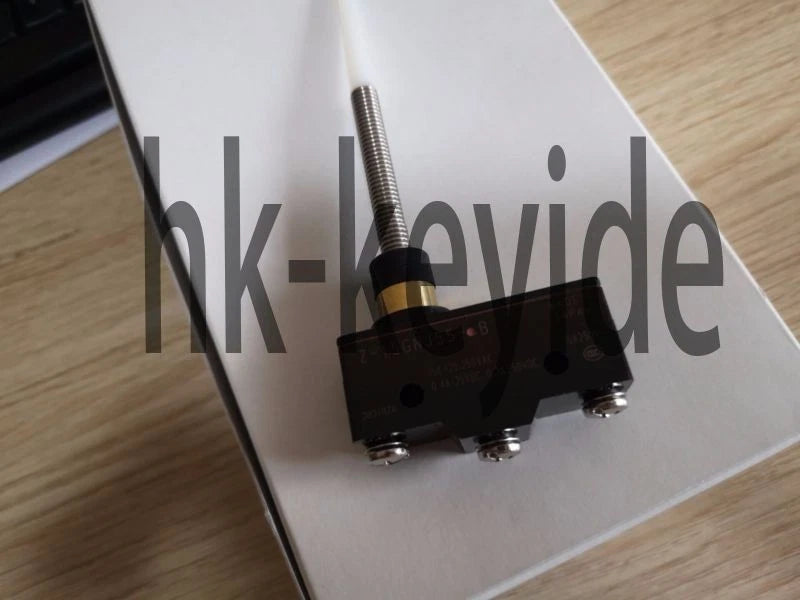 Z-15GNJ55-B Z15GNJ55B Omron Micro Switch free shipping *TT