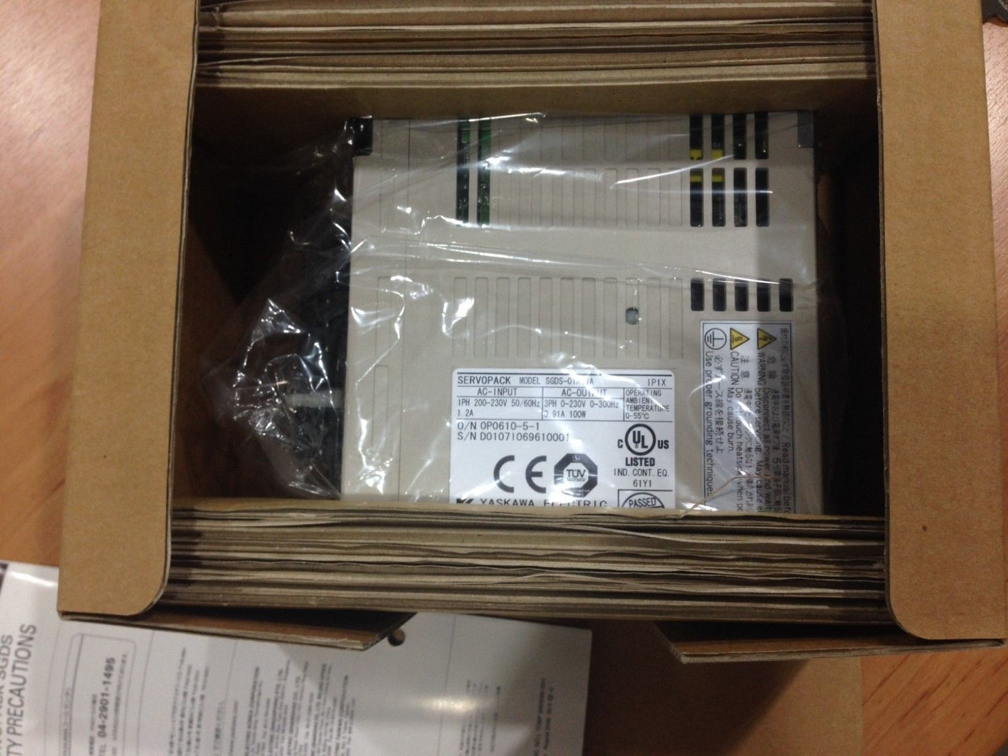YASKAWA AC SERVO DRIVER SGDS-01A01A SGDS01A01A