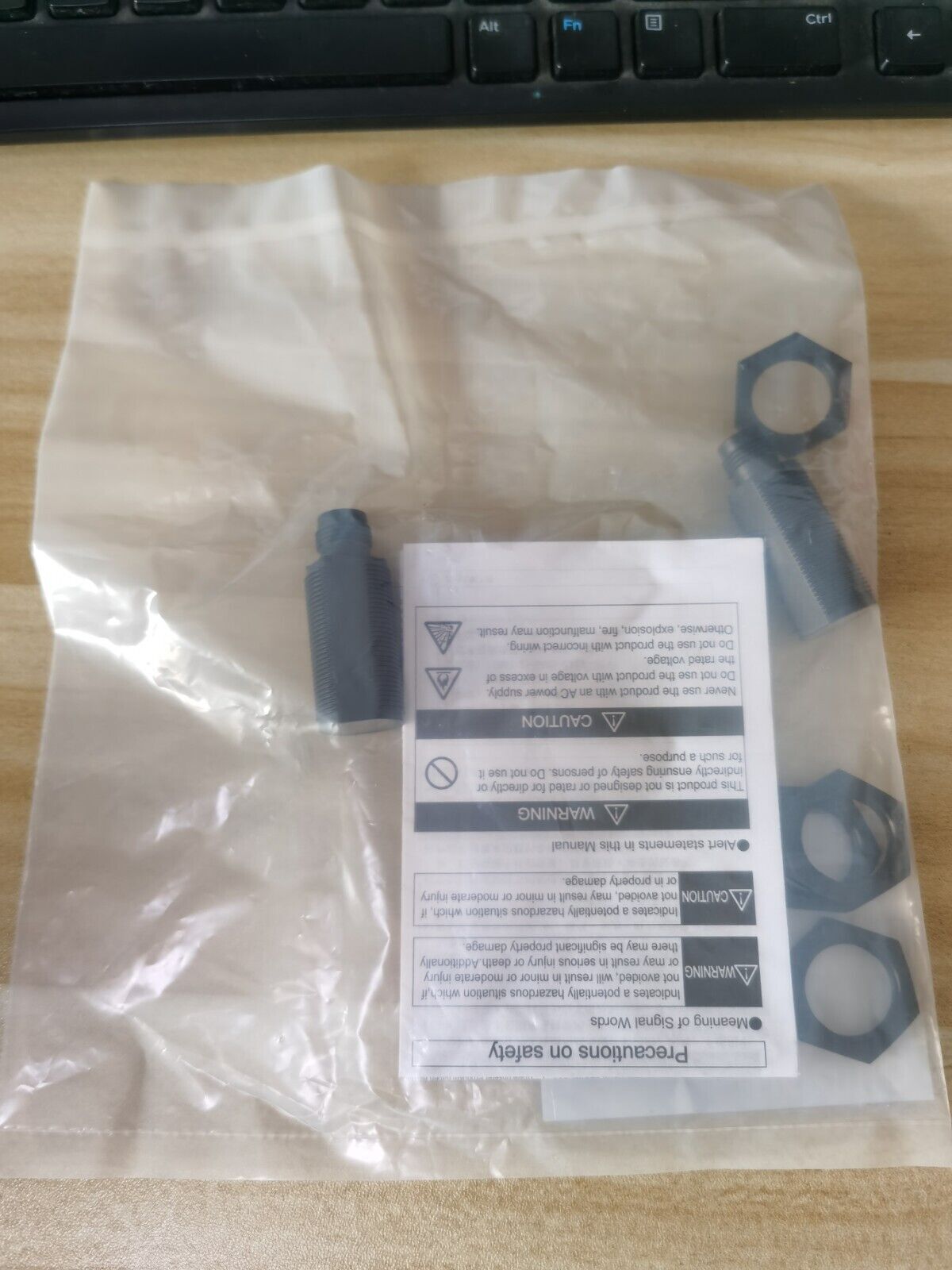 new OMRON Single-Turn M12 E3FA-TP21 Photoelectric Switch Sensor Through-Beam - OMRON