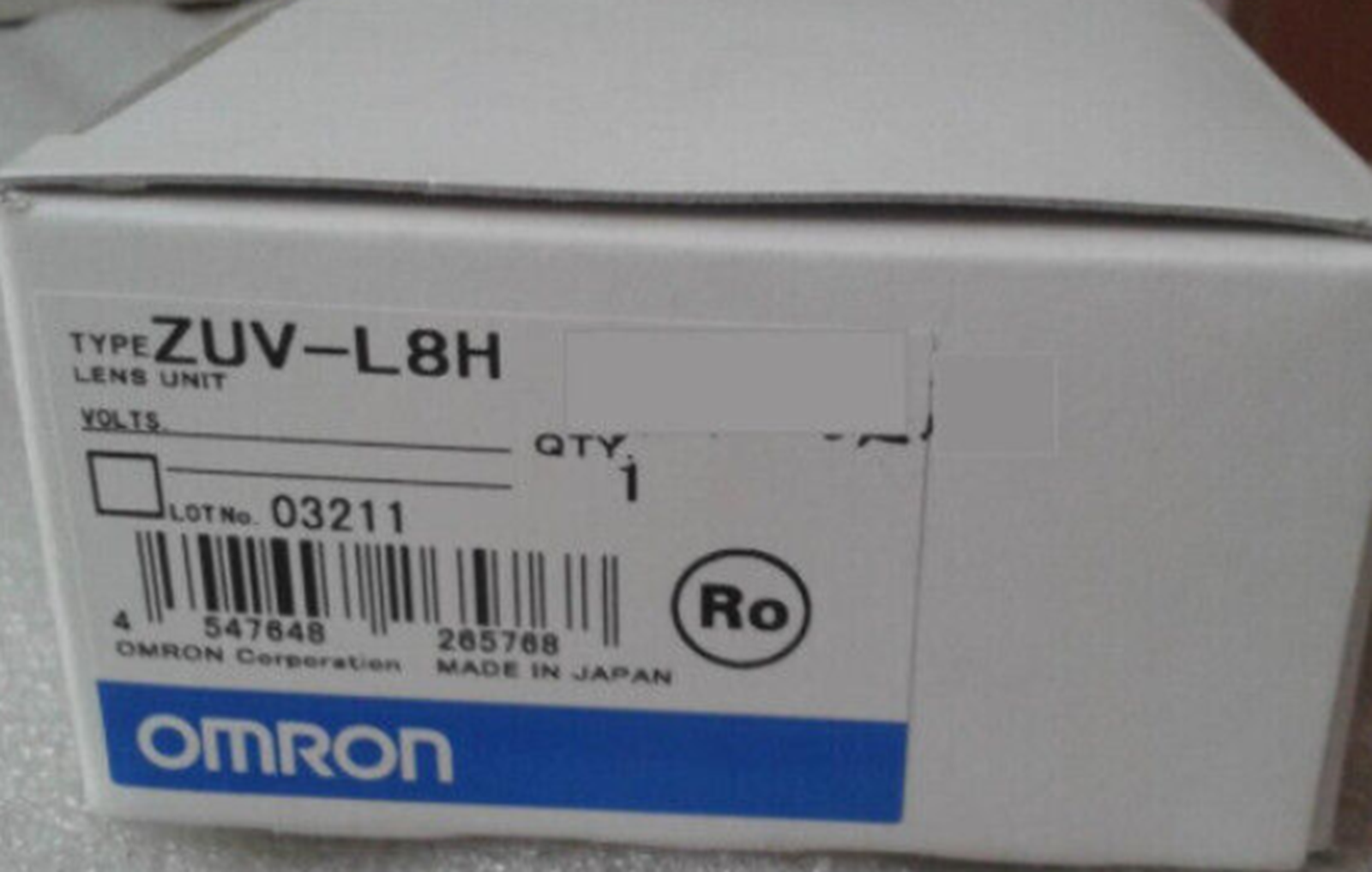 OMRON ZUV-L8H: Smartwatch with health monitoring, stylish design, and long battery life - OMRON
