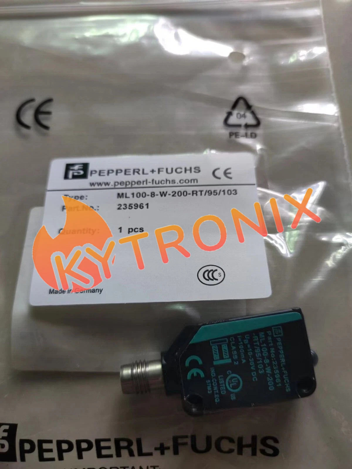 1Pcs PEPPERL+FUCHS ML100-8-W-200-RT/95/103 235961 photoelectric sensor