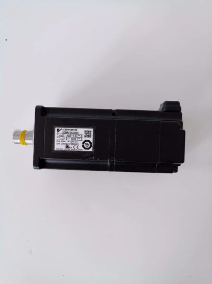 YASKAWA SGMAV-04A3A6C SERVO MOTOR SGMAV04A3A6C