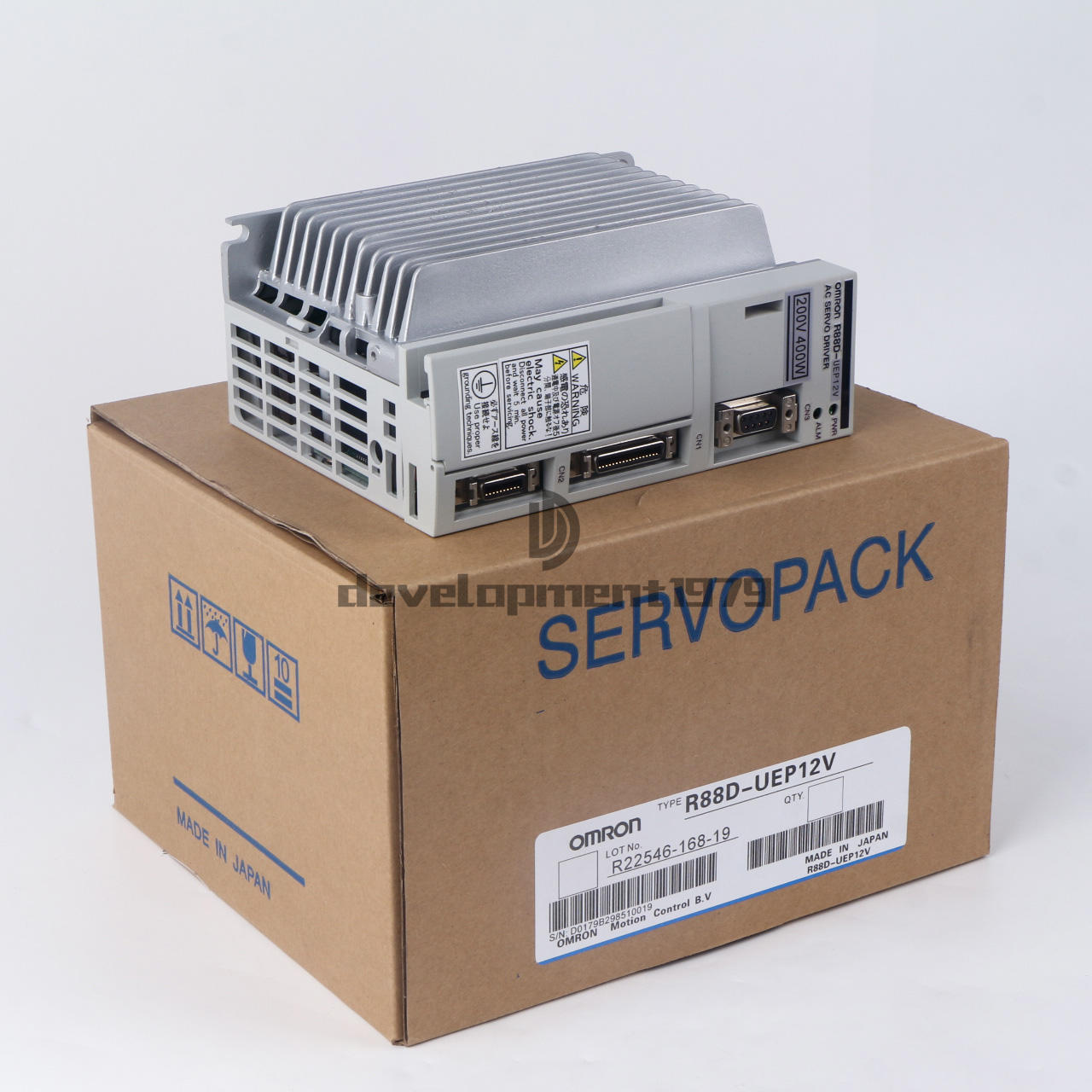 new ONE Omron R88D-UEP12V Servo Drive - OMRON