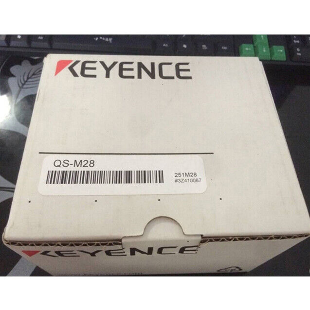 1PC KEYENCE QS-M28 Hybrid Stepper Motor in Box - KEYENCE